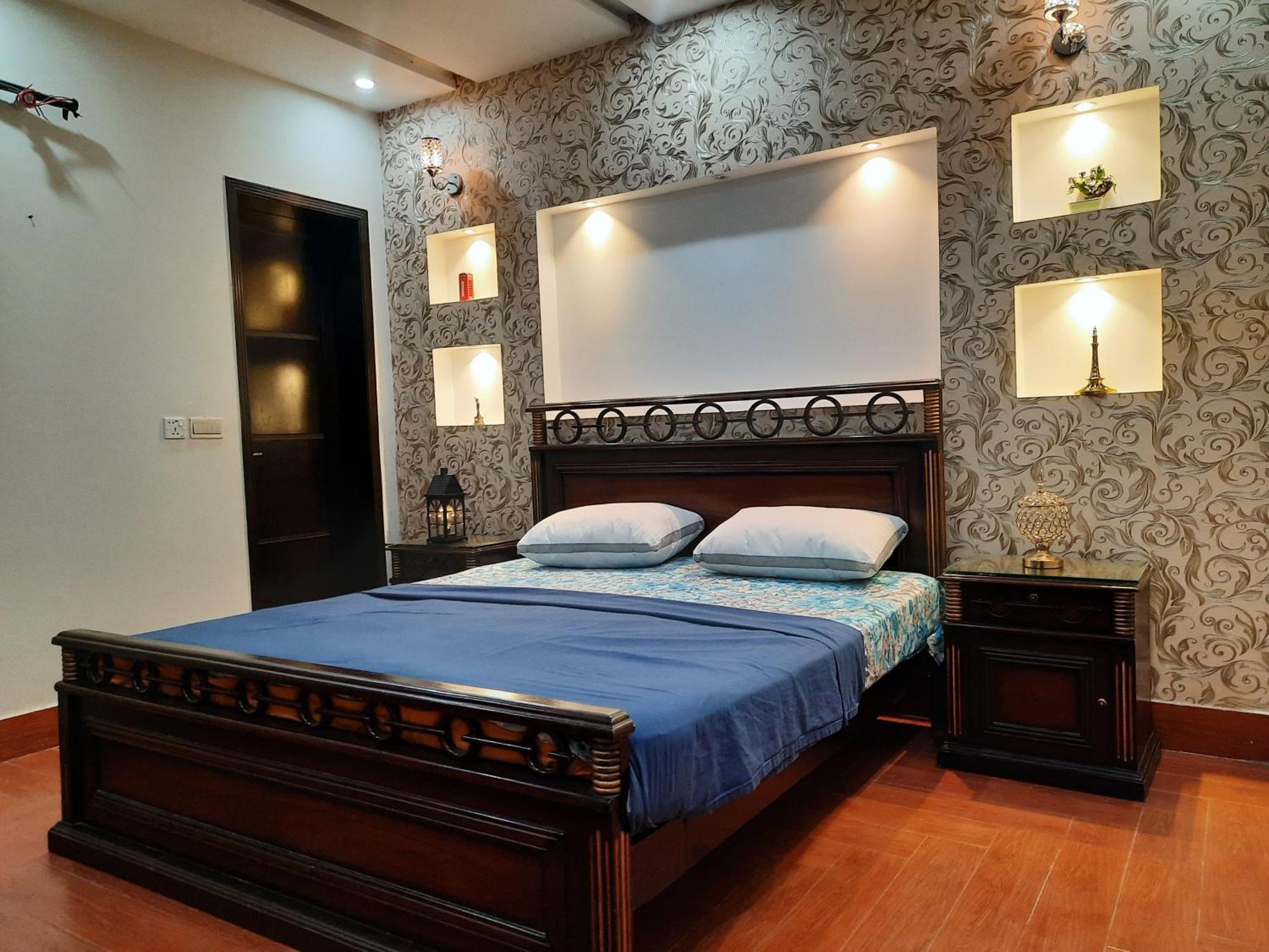 3 Bedroom Furnished Holiday Home Near Valencia Town, Lake City & Ring Road Лахор Екстериор снимка