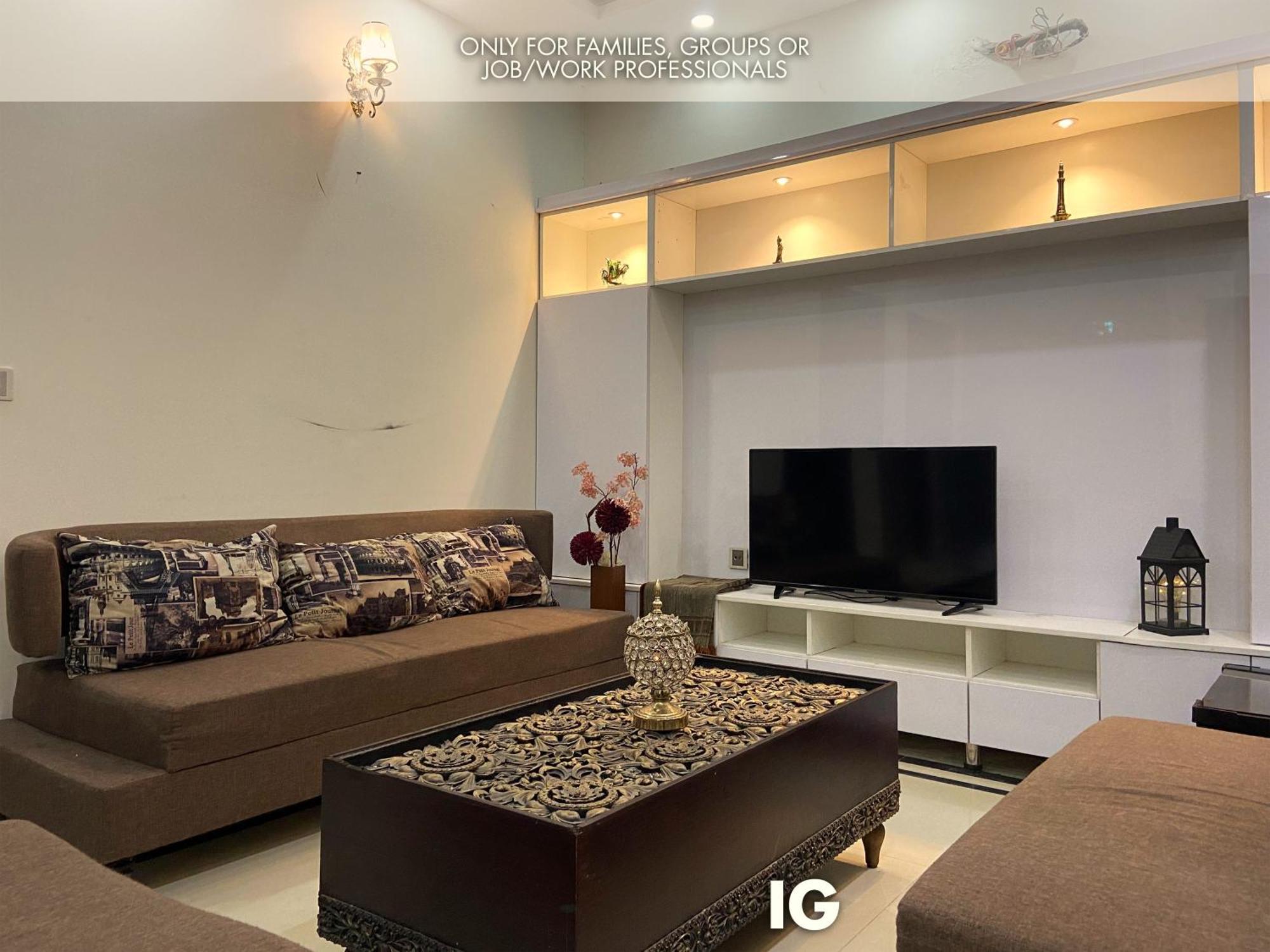 3 Bedroom Furnished Holiday Home Near Valencia Town, Lake City & Ring Road Лахор Екстериор снимка