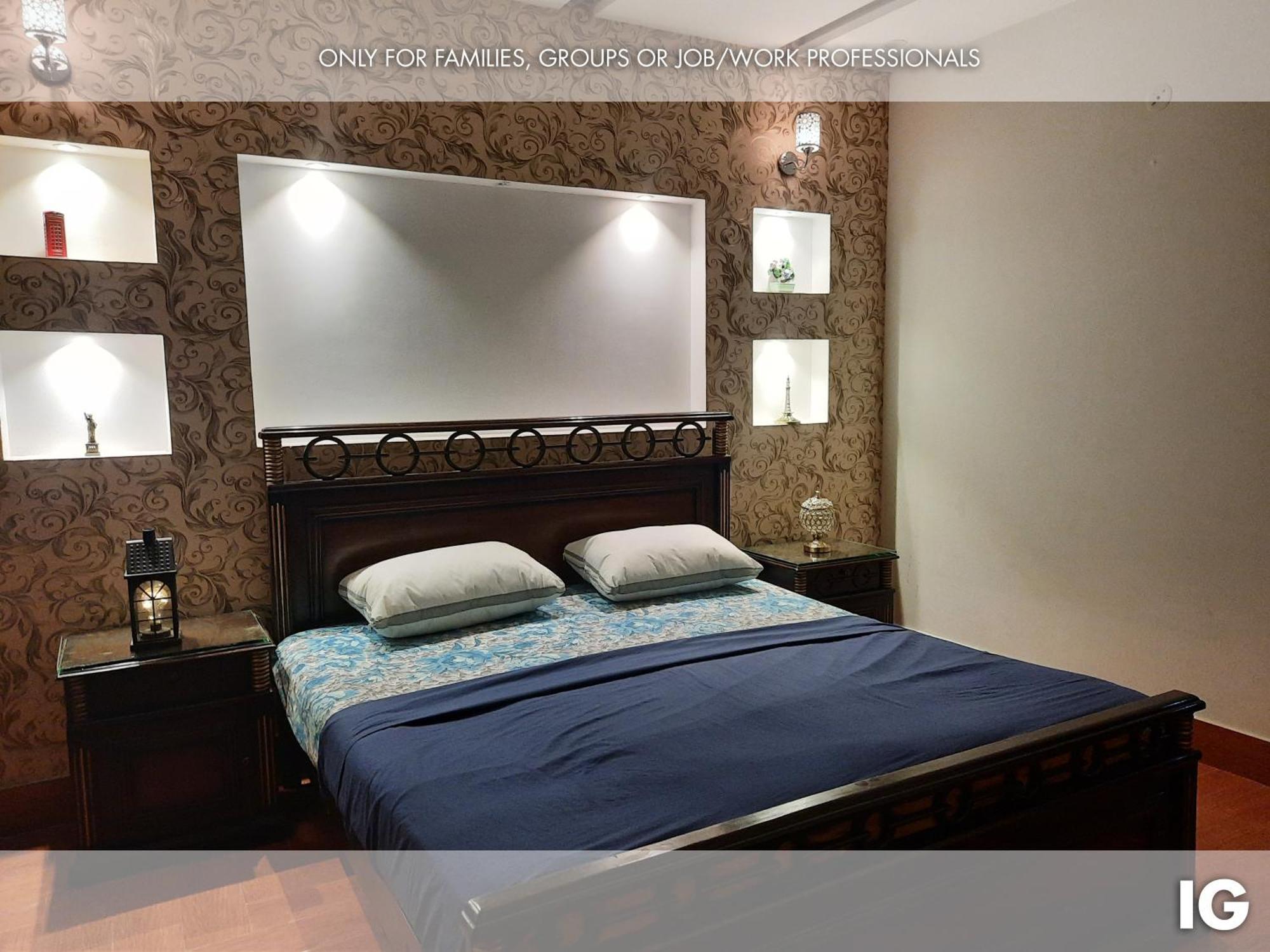 3 Bedroom Furnished Holiday Home Near Valencia Town, Lake City & Ring Road Лахор Екстериор снимка